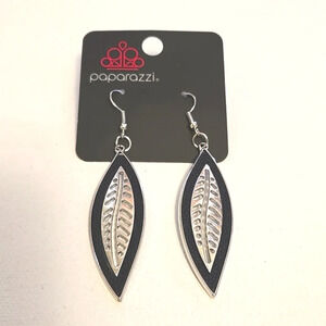 #429 NWT Paparazzi Jewelry Leather Lagoon Black Dangle Earrings